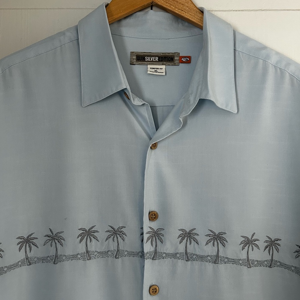 Quiksilver Men’s Size XL Comfort Fit Short Sleeve Button Down Tropical Shirt
